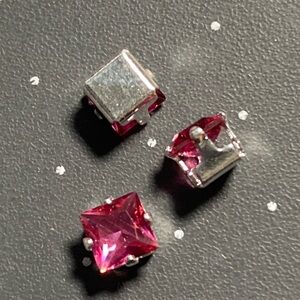 4mm Square Rhinestone w/setting (20)
